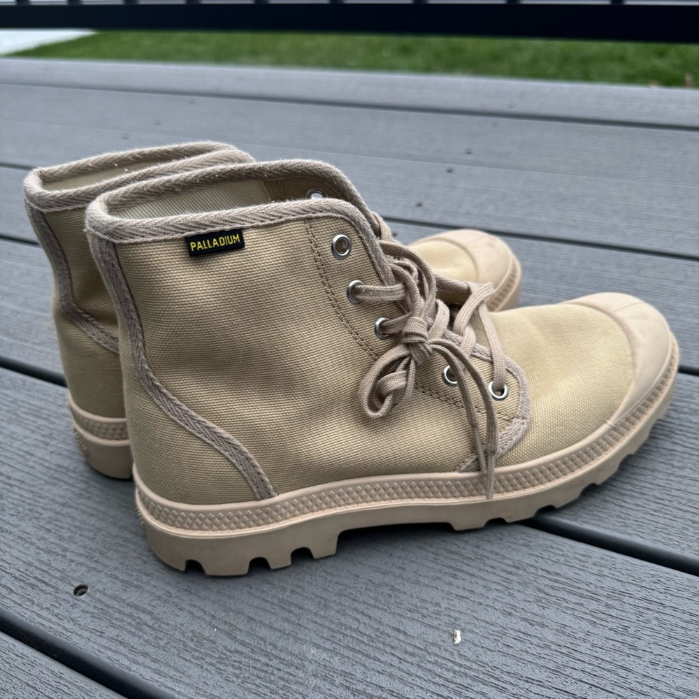 PALLADIUM Canvas Sneaker NWOT - Picture 4 of 8